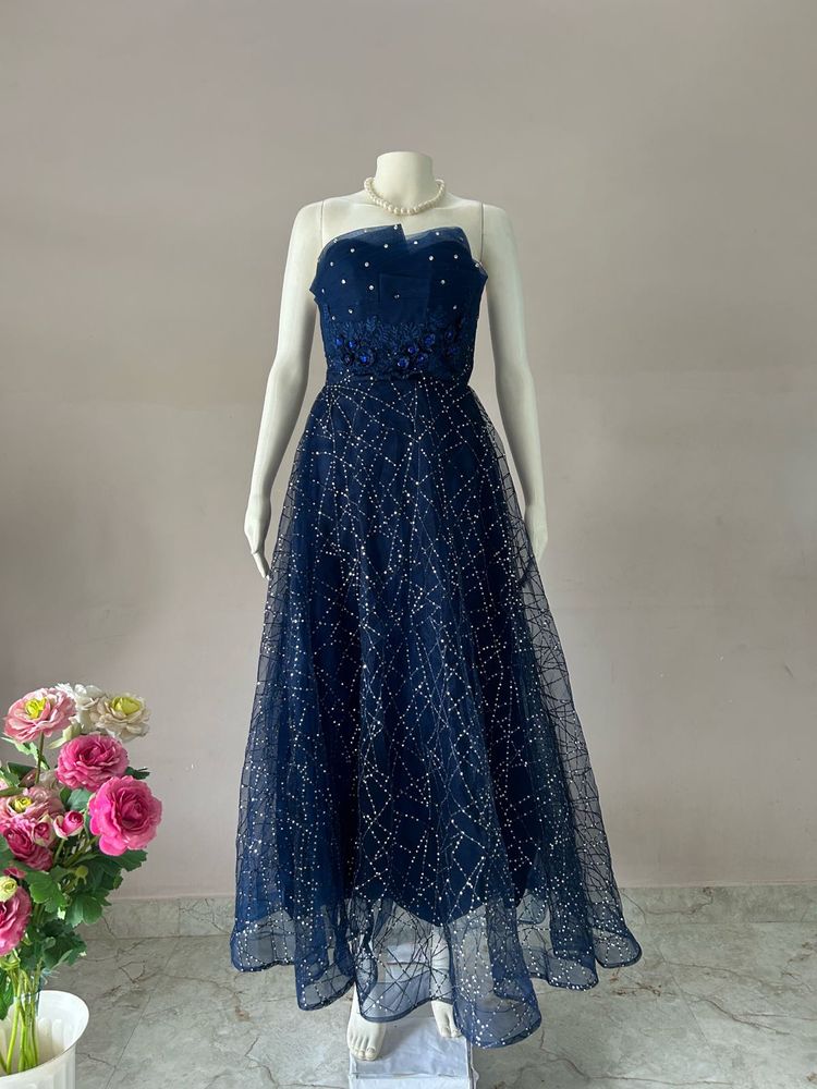 DAZZLING NAVY BLUE GOWN