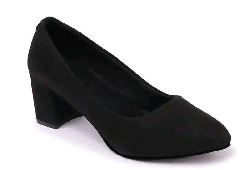 Classic Black Block Heel Pumps👠✨️