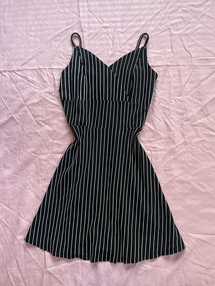 Chic Vertical Stripe Mini Dress