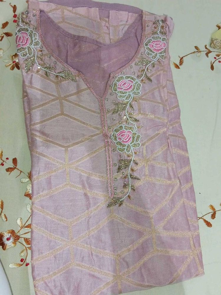 Embroidered Pink Kurta