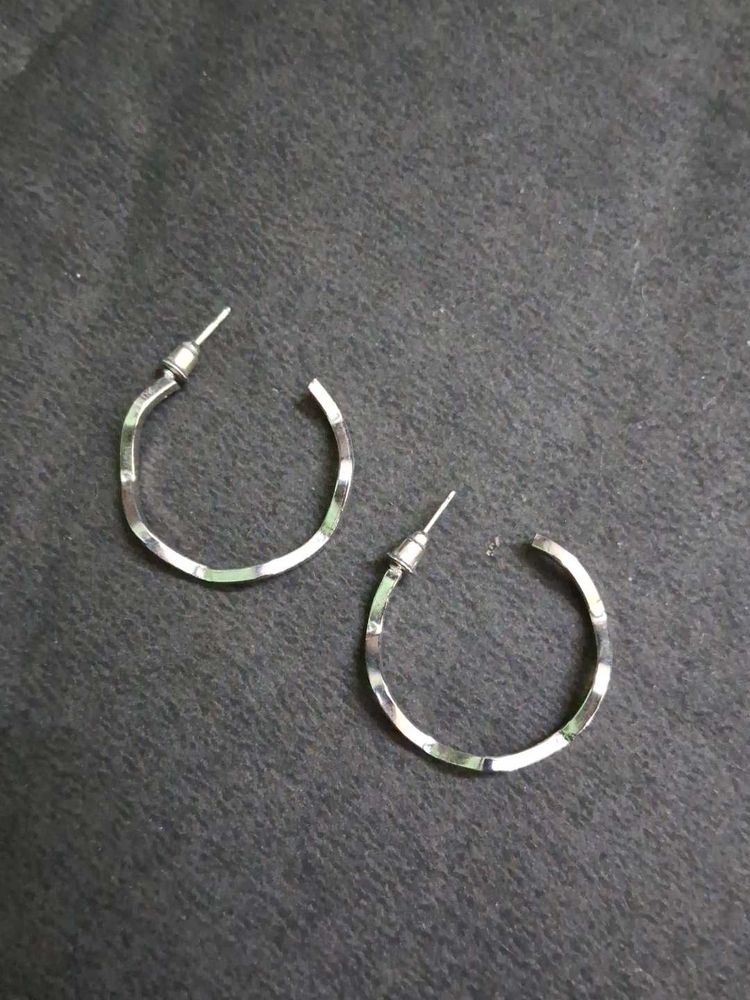Chic Silver Hoop Earrings