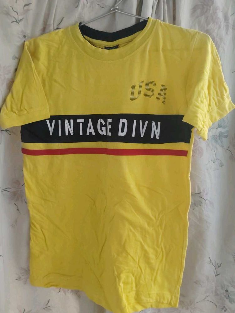 Yellow "Vintage Divn USA" T-Shirt