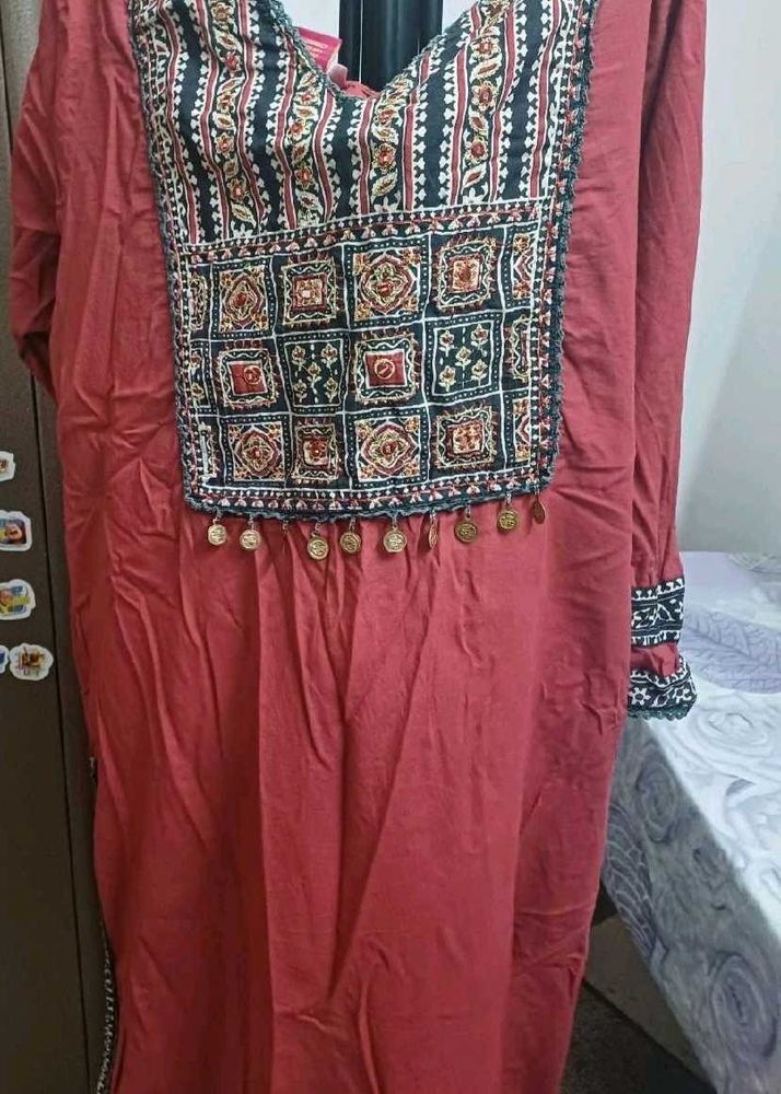 Maroon Embroidered Kurta