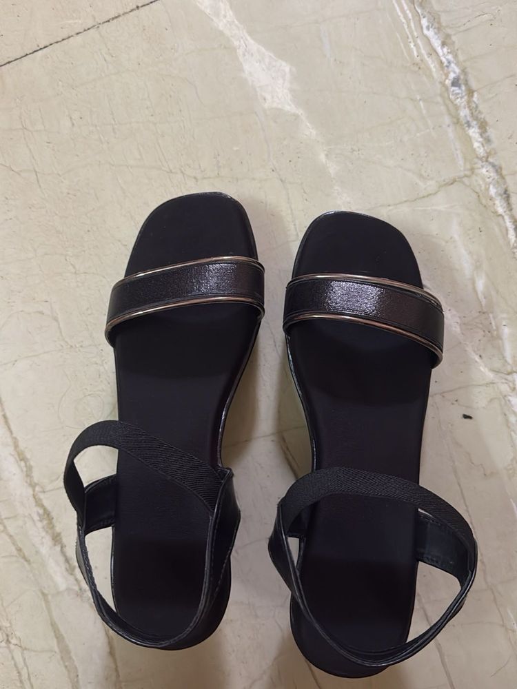 Stylish Black Flat Sandals