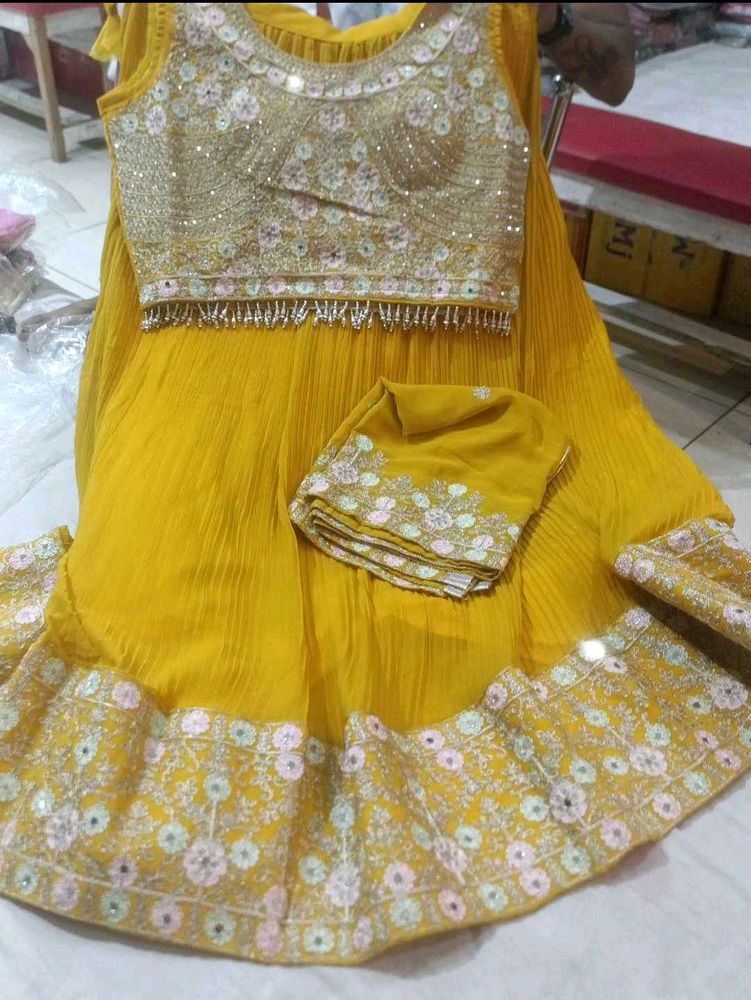 🔥heavy wedding crop top lehenga 💕