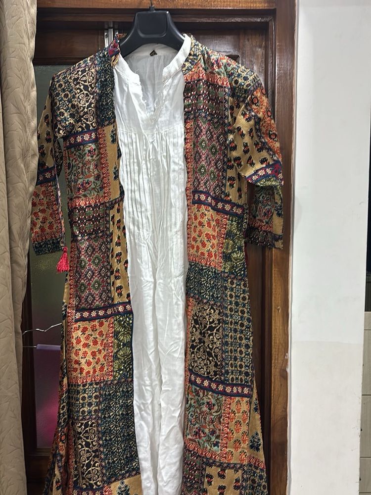 Tunic/Dress with printed cape