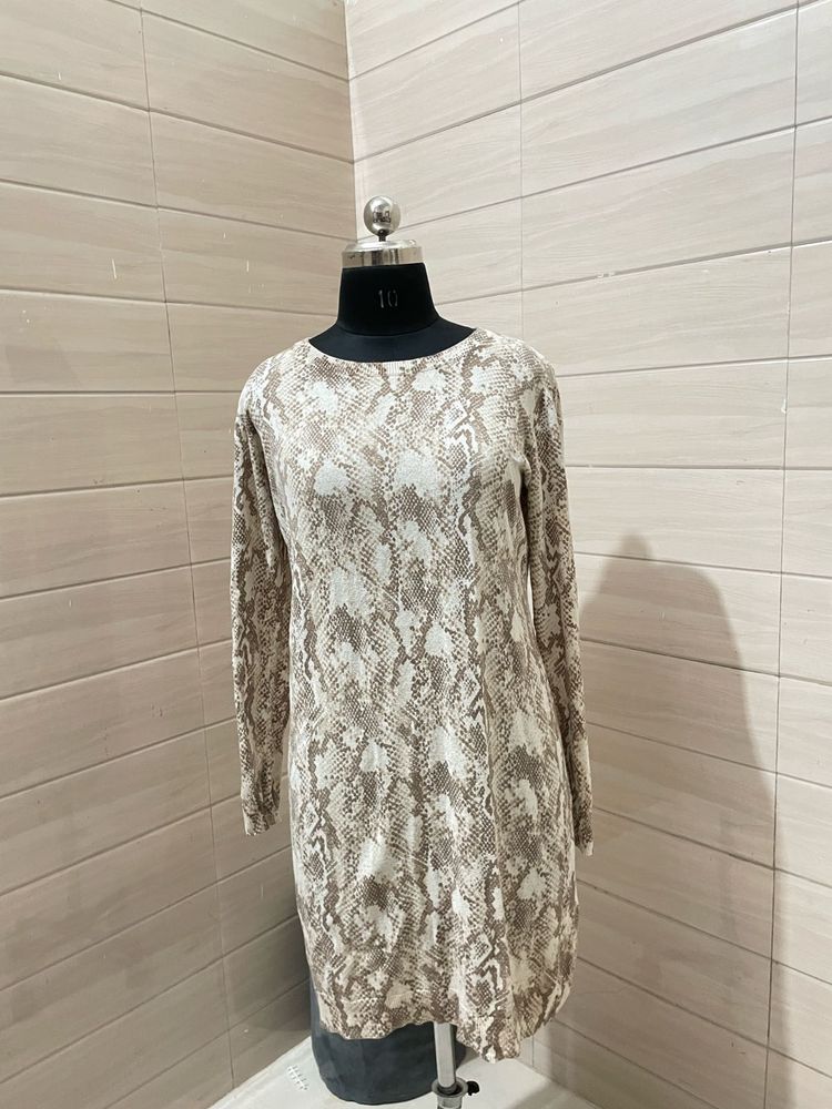 OLD NAVY Snakeskin Print Long Sleeve Dress