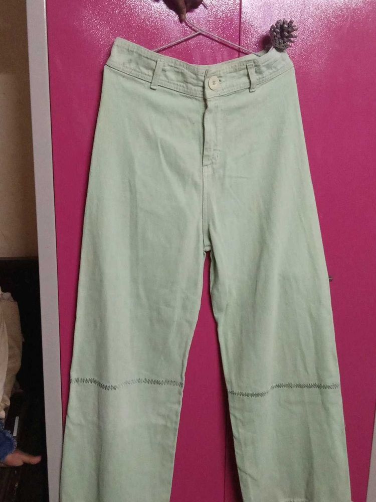 Sage Green Wide-Leg Cropped Pants
