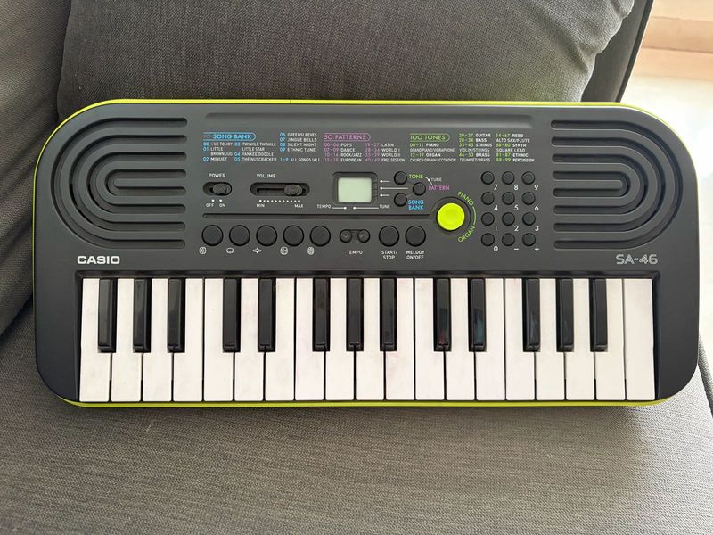Casio SA-46 Mini Keyboard