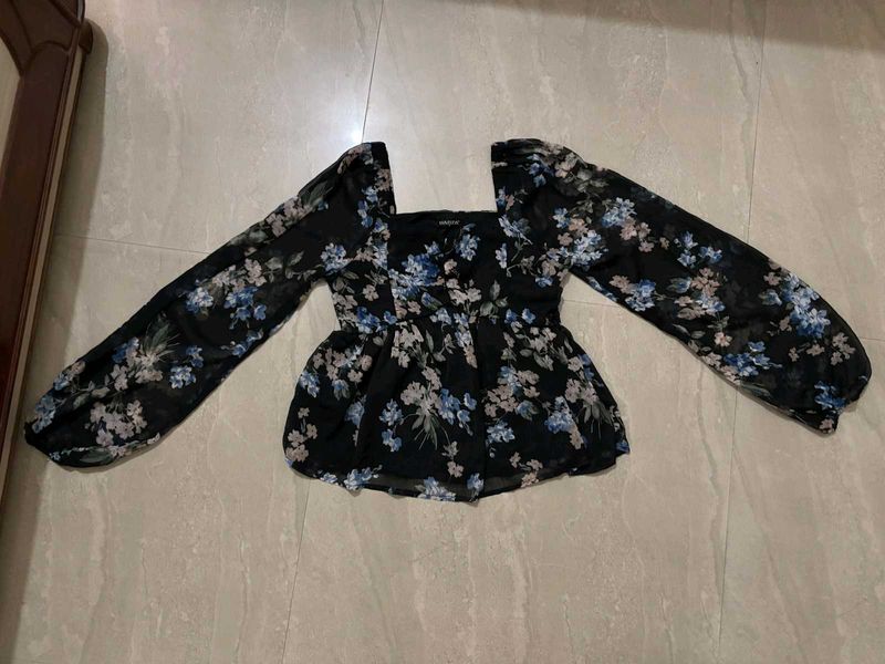 Black Floral Puff Sleeve Top