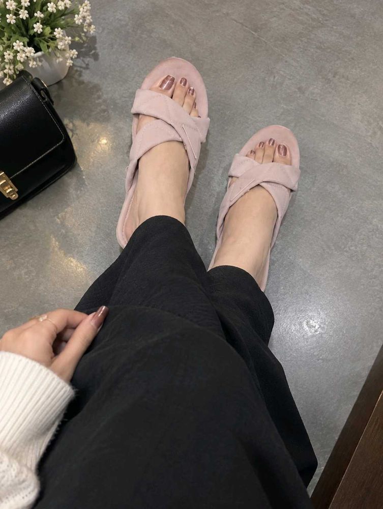 Cute Pink Criss-Cross Slides