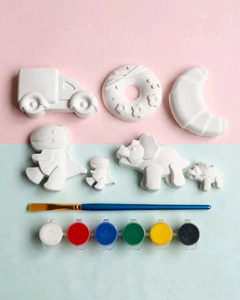 DIY Paintable Figurines Set