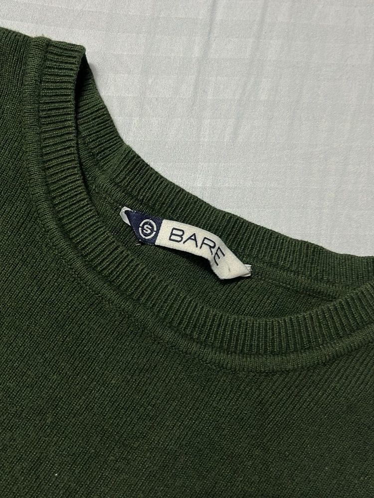 Dark Green Sleeveless Knit Top