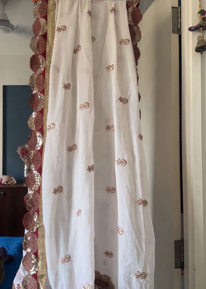 Elegant White &amp; Gold Embroidered Dupatta offer