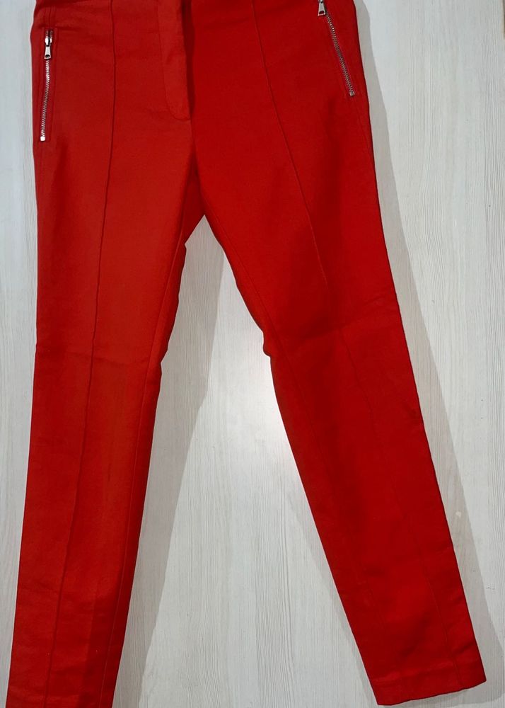 Zara Basic Red jeans