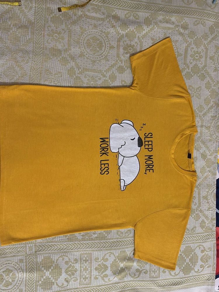 MENS ROUND NECK REGULAR FIT HALF SLEEVES TSHIRT