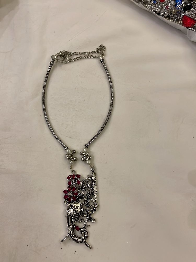 Hasli Earring Necklace Set