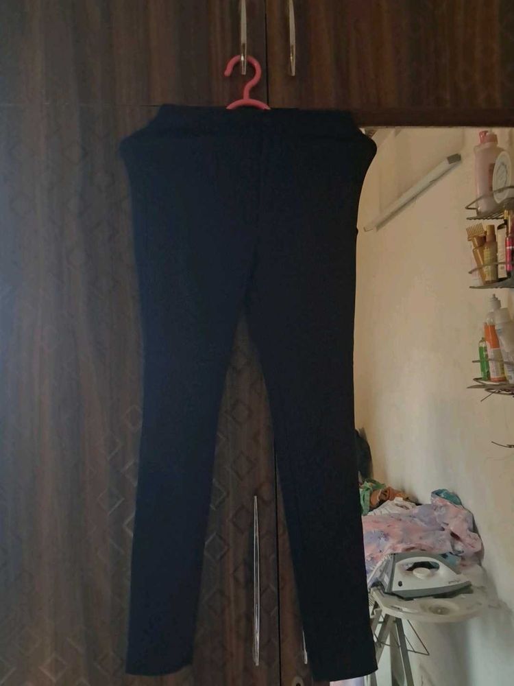 BDAND NEW - Navy Blue Trousers For Women