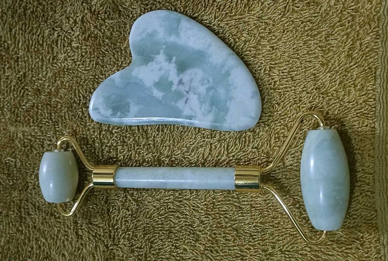 NSOSAUE jade roller and guasha set Beauty Tools