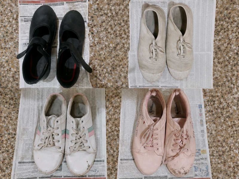 💥 4 Pairs of Women's Shoes