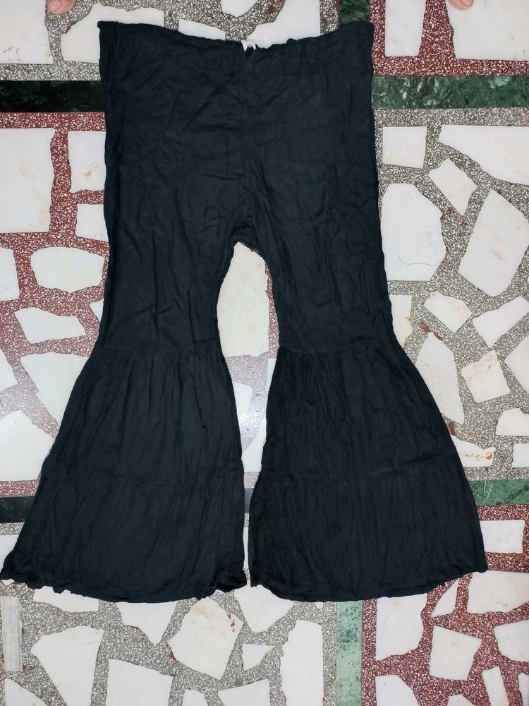 Elegant Black Flared Palazzos color mismatched