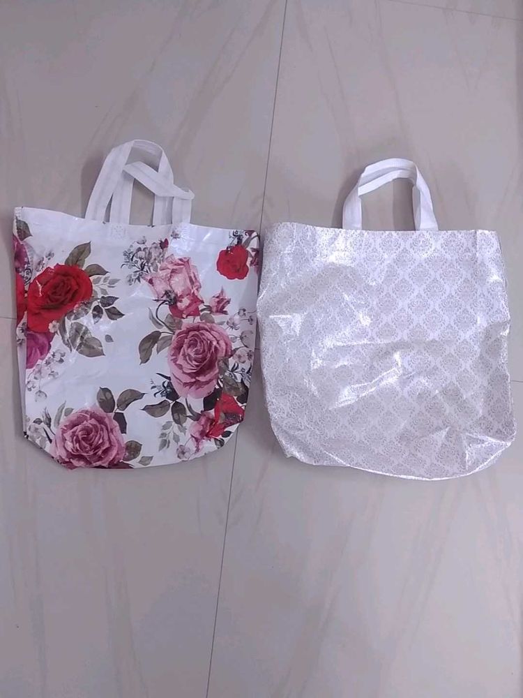 Floral &amp; White Tote Bags (Set of 2)