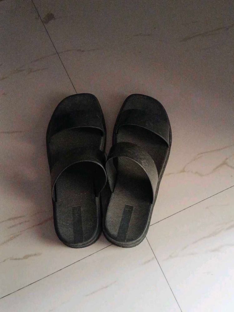 Comfortable Black Flip-Flops