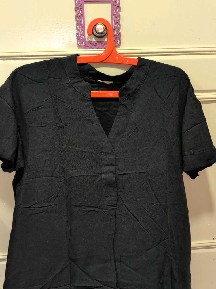 Black V-Neck Short Sleeve Dress