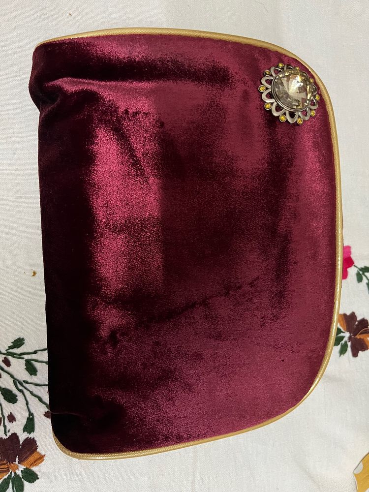 Mahroon Makeup Pouch