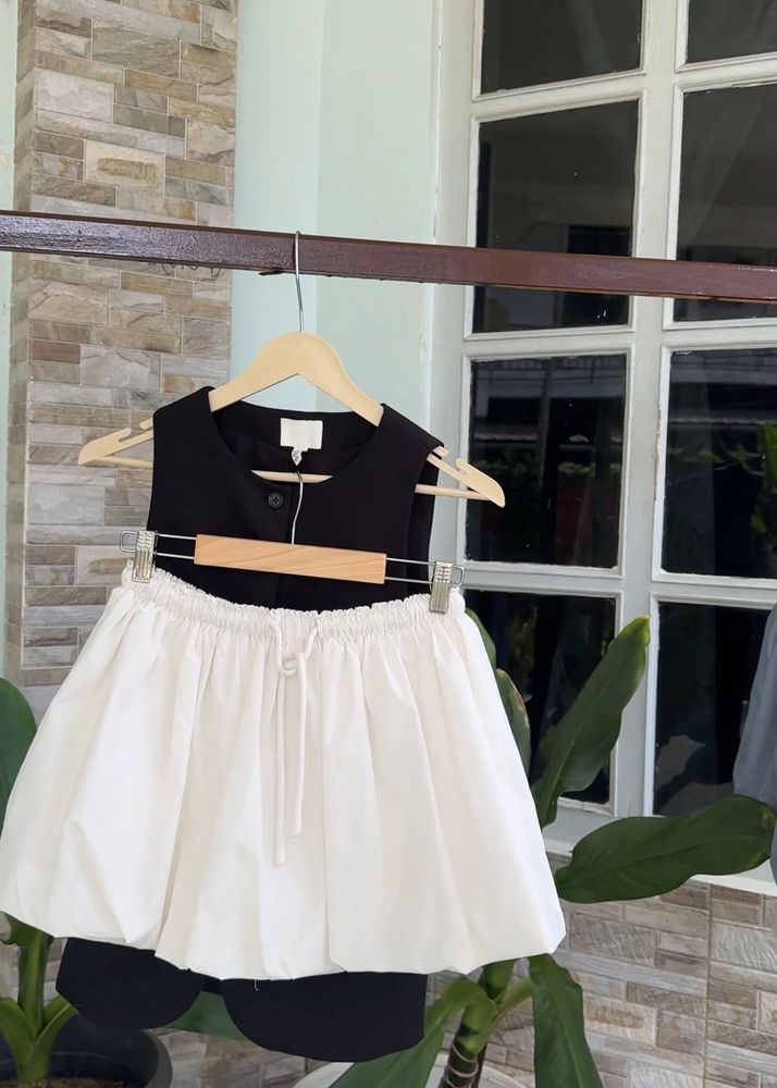 White ballon Skirt