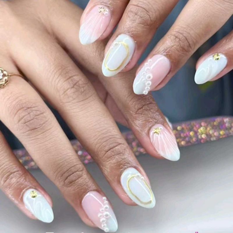 Elegant Ombre Almond Nails