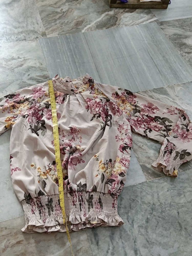 Floral Print Smocked Blouse