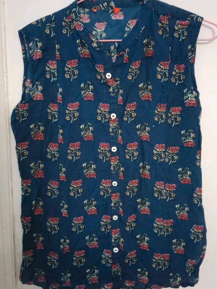 Blue Floral Sleeveless Kurta