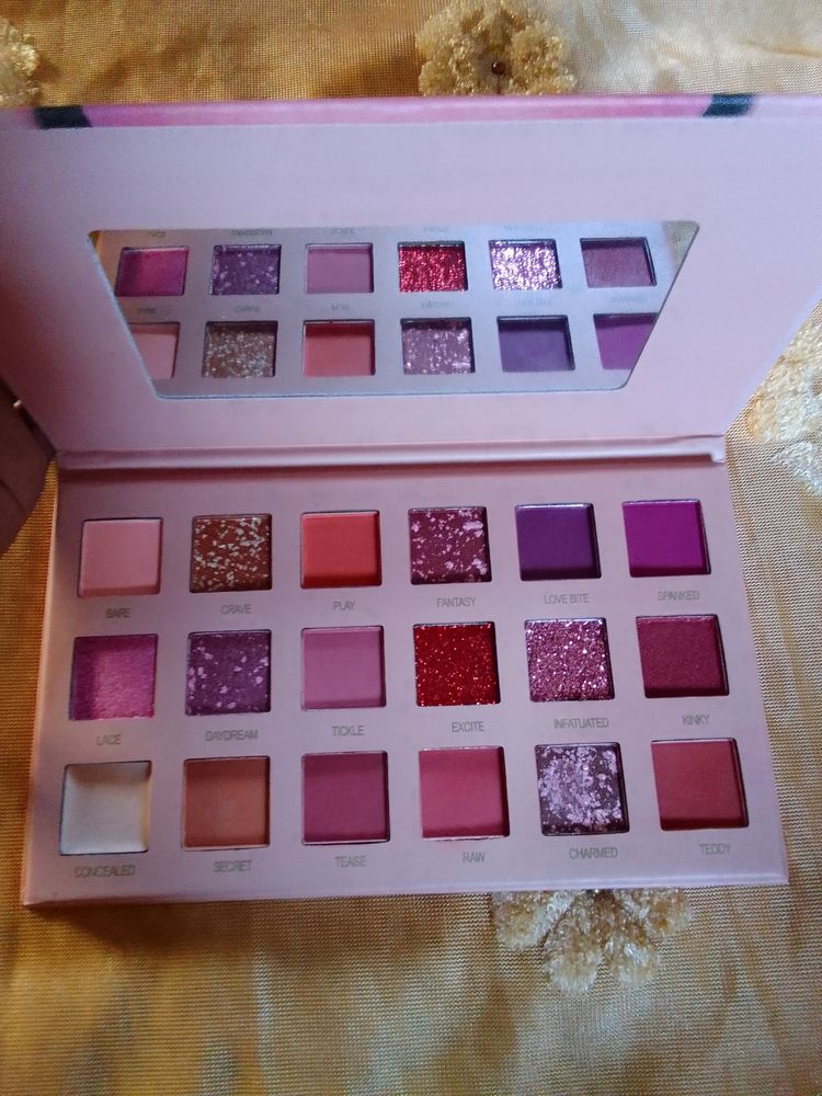 FAB Secret Nude Eyeshadow