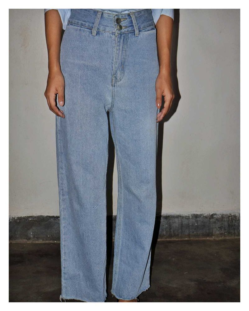 Light Wash straight fit Jeans