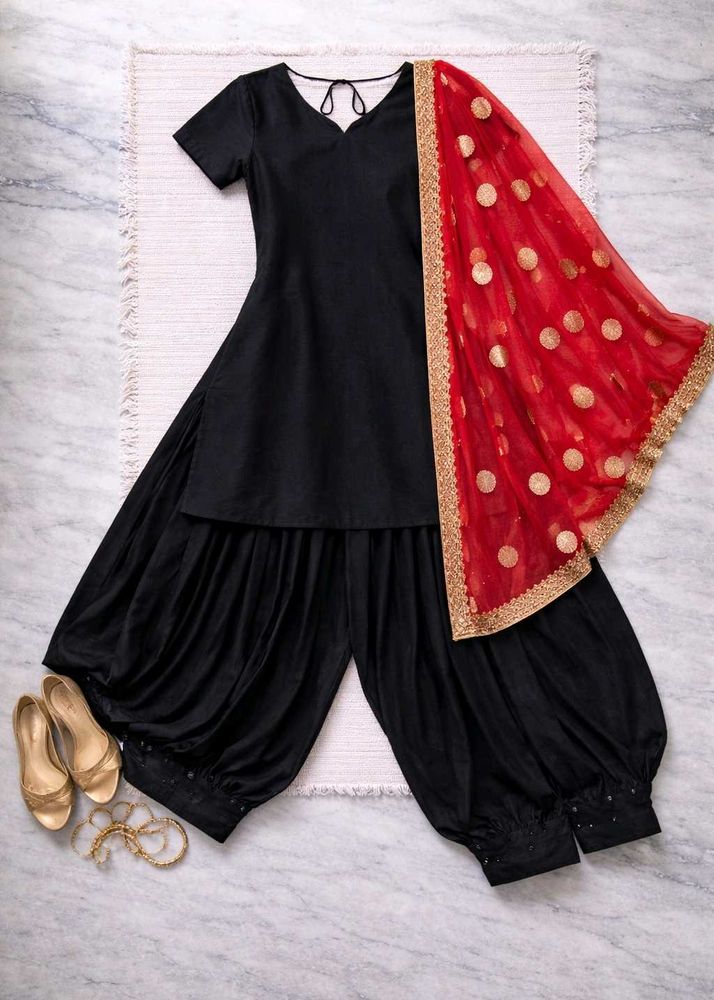 Elegant Black Kurta Set with Red Dupatta