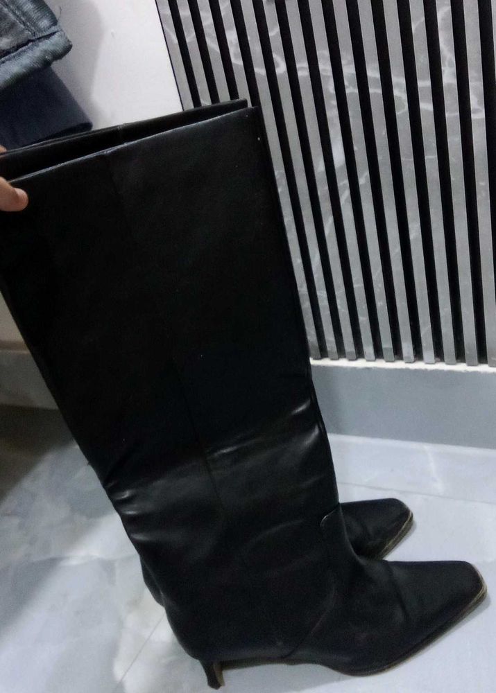 H&amp;m elegant Black Knee-High Boots