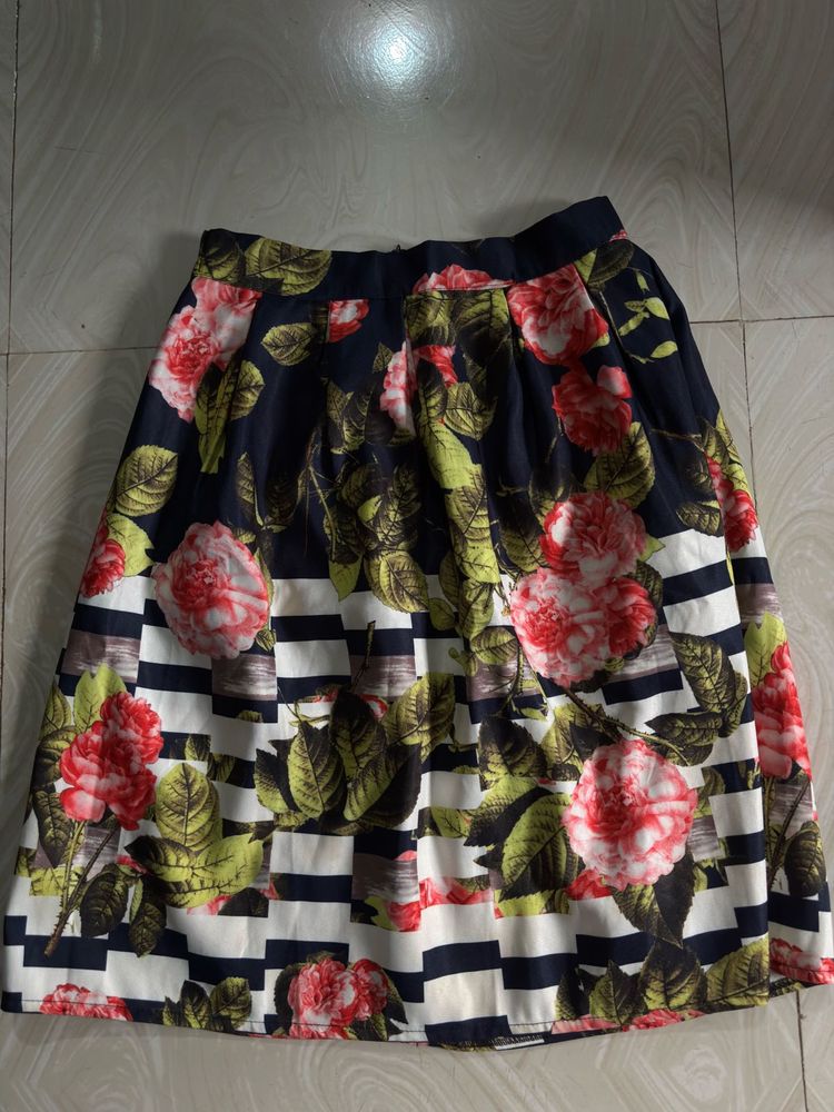 Floral Print Midi Skirt, Size M