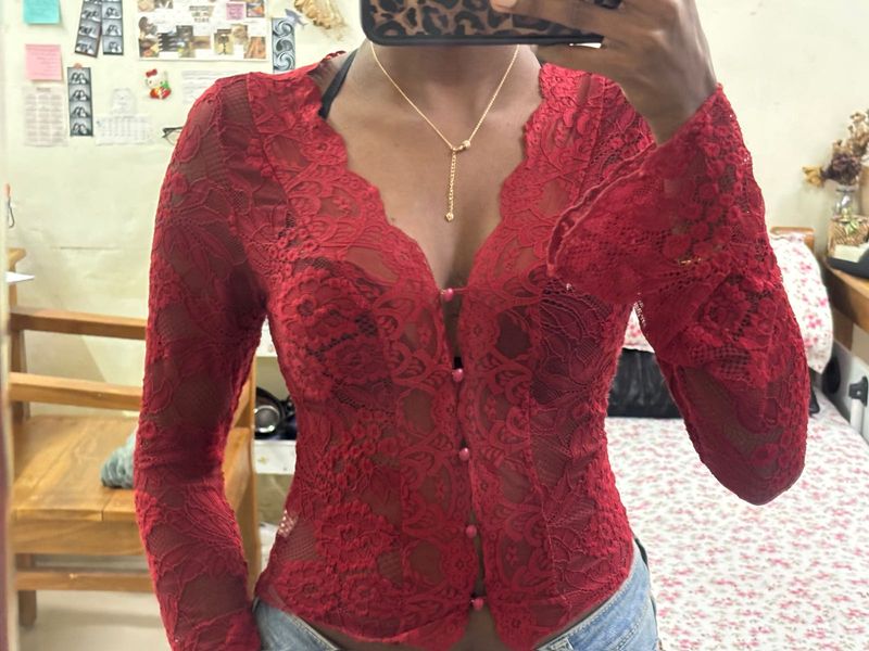 Savana red lacy top
