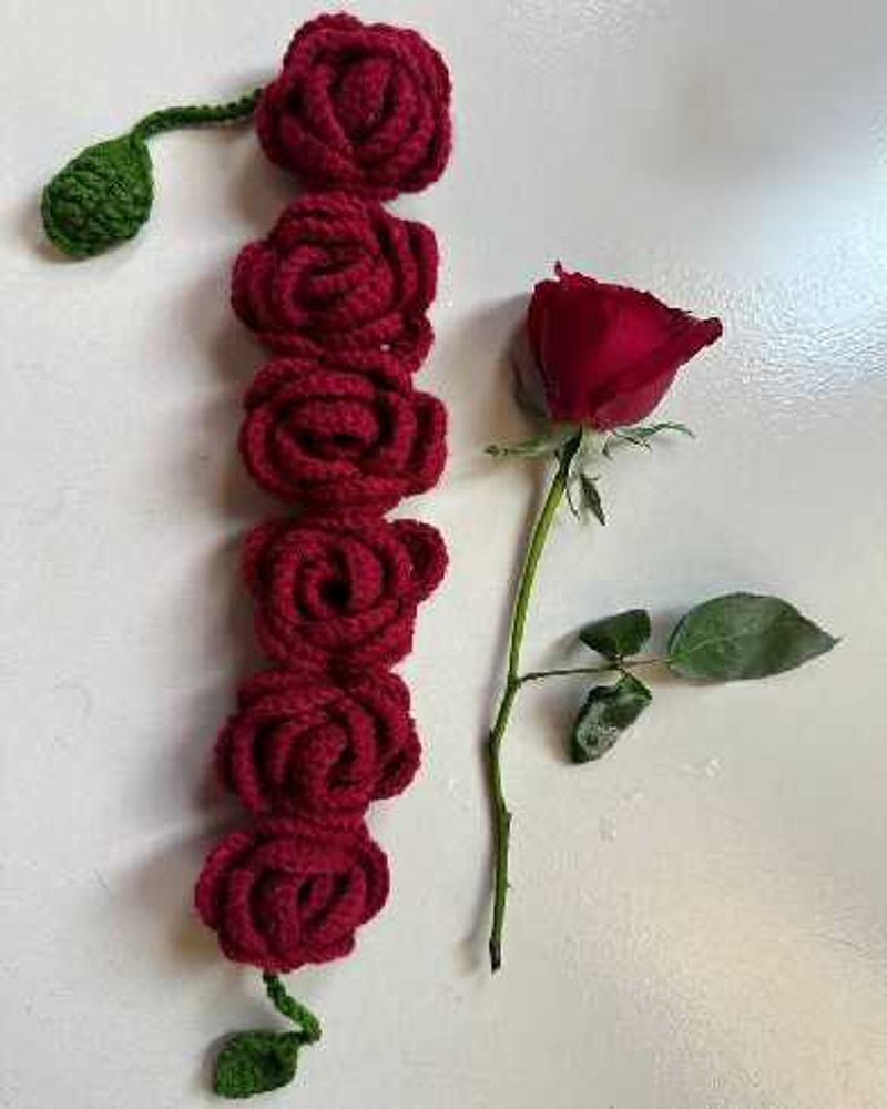 Crochet Rose Flower Garland