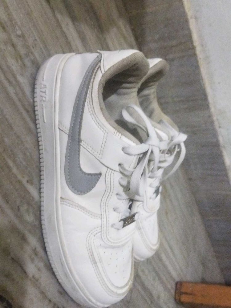 Nike Air Force 1 Sneakers