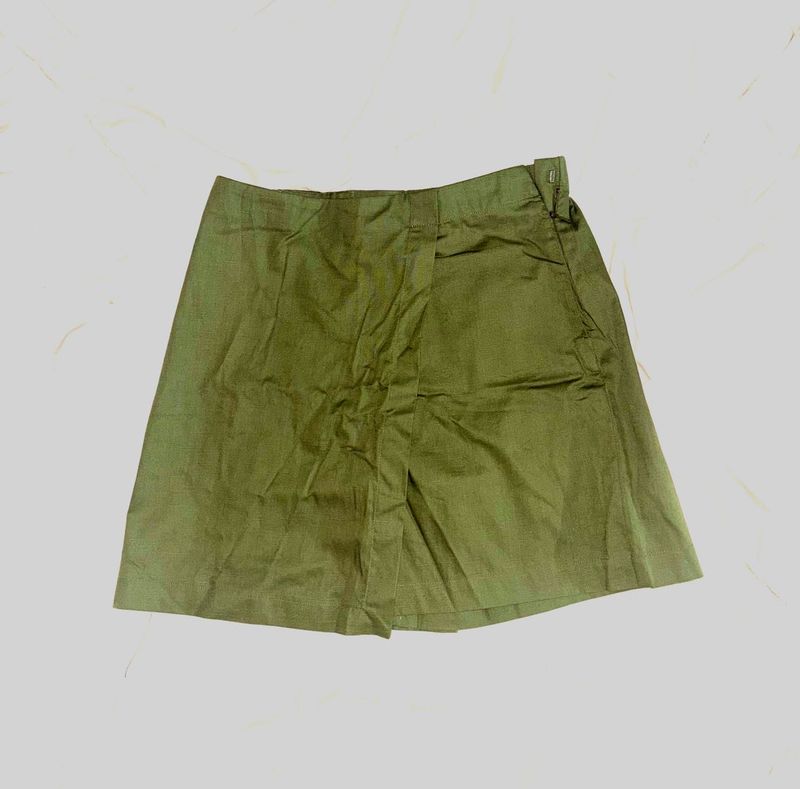 olive green aesthetic midrise skort