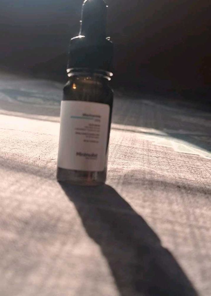 Minimalist 0.5% niacinamide serum