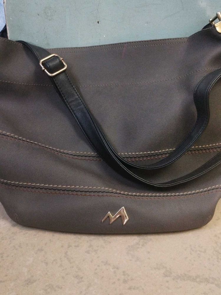 Stylish Grey Shoulder Bag