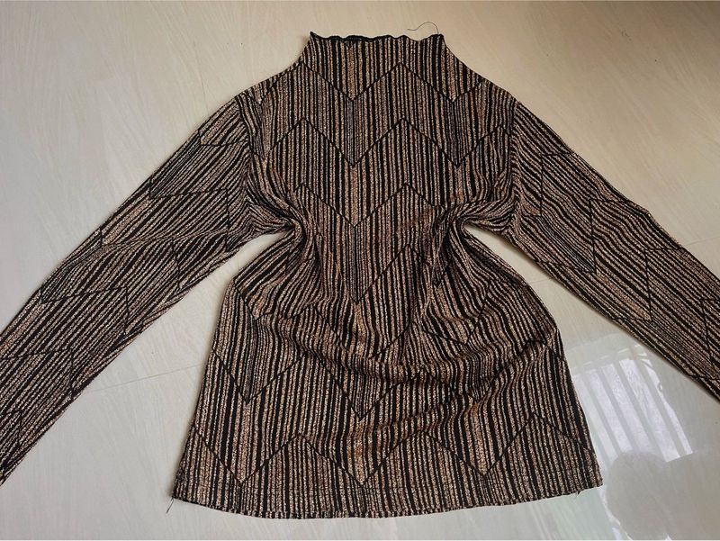 Sparkly Geometric Print Mock Neck Top