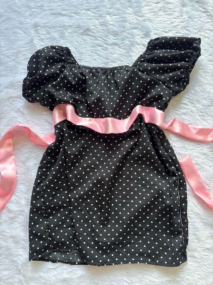 💍Polka Dot top with Pink Ribbon