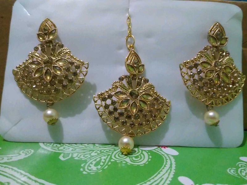 Earrings and Maang Tikka Set (Combo )