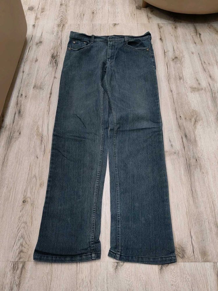 Ma6040 Sabrin jeans waist 32 inches