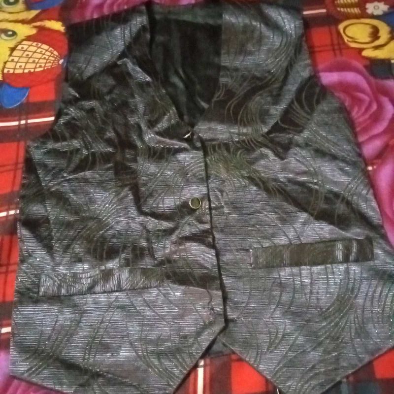 Elegant Black Waistcoat
