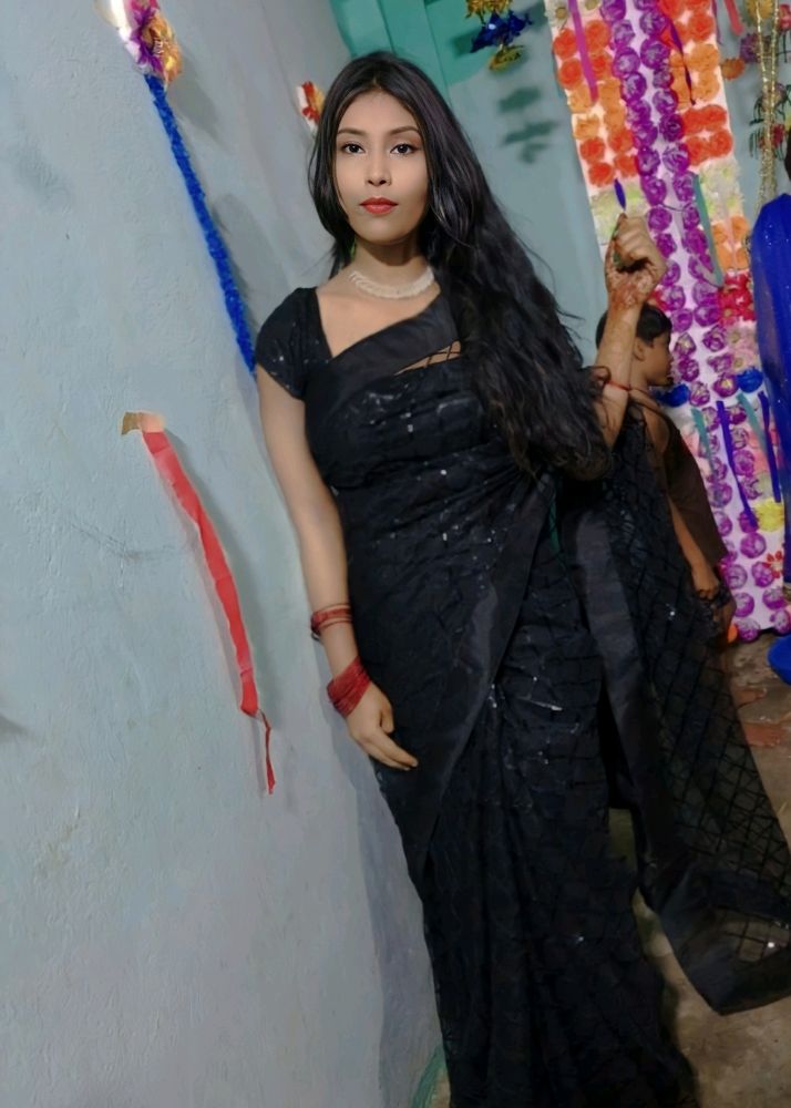 Black Saree ☺️.I Like This Product .